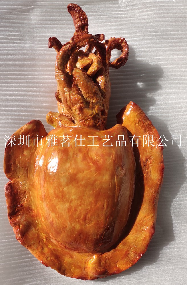 深圳市潮卤居餐饮管理有限公司定制的仿真墨鱼模型已交货